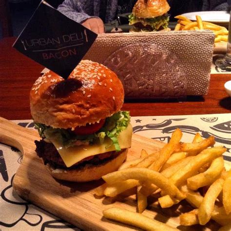 hamburger bataan|Best Burgers in Subic Bay Freeport Zone, Bataan Province.